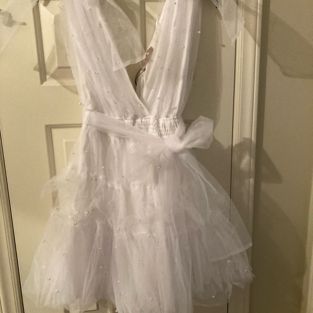 Francesca's Collections Elegant White Tulle Dress
